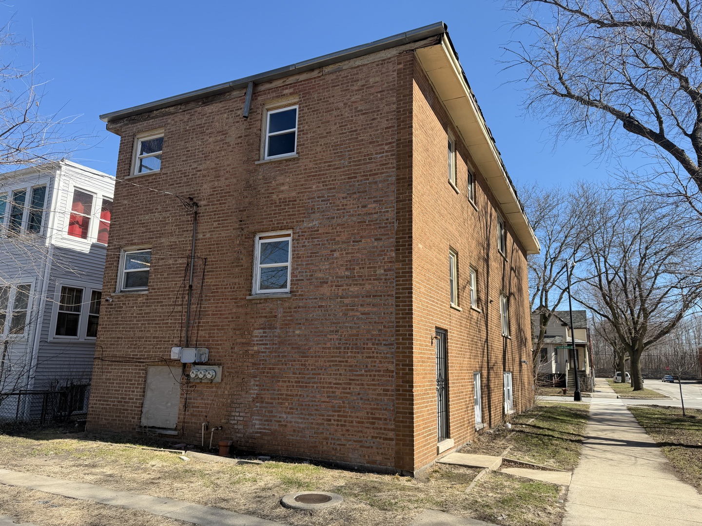 7958 S South Shore Drive, Chicago, IL 60617