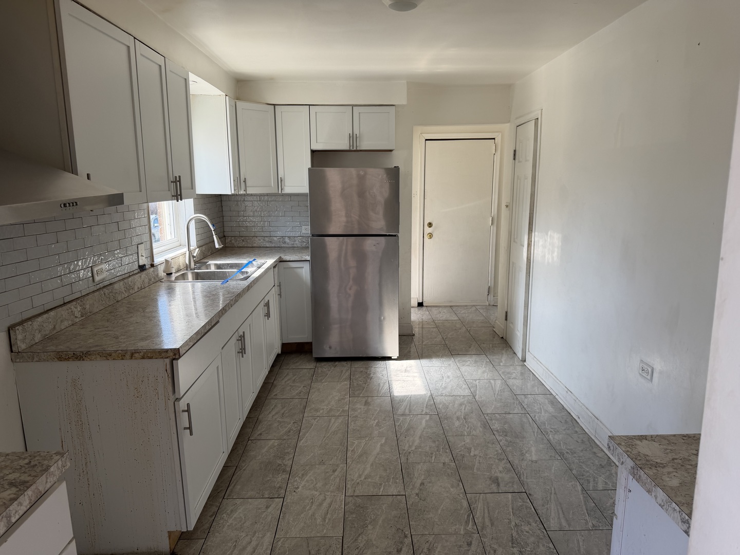 7958 S South Shore Drive, Chicago, IL 60617