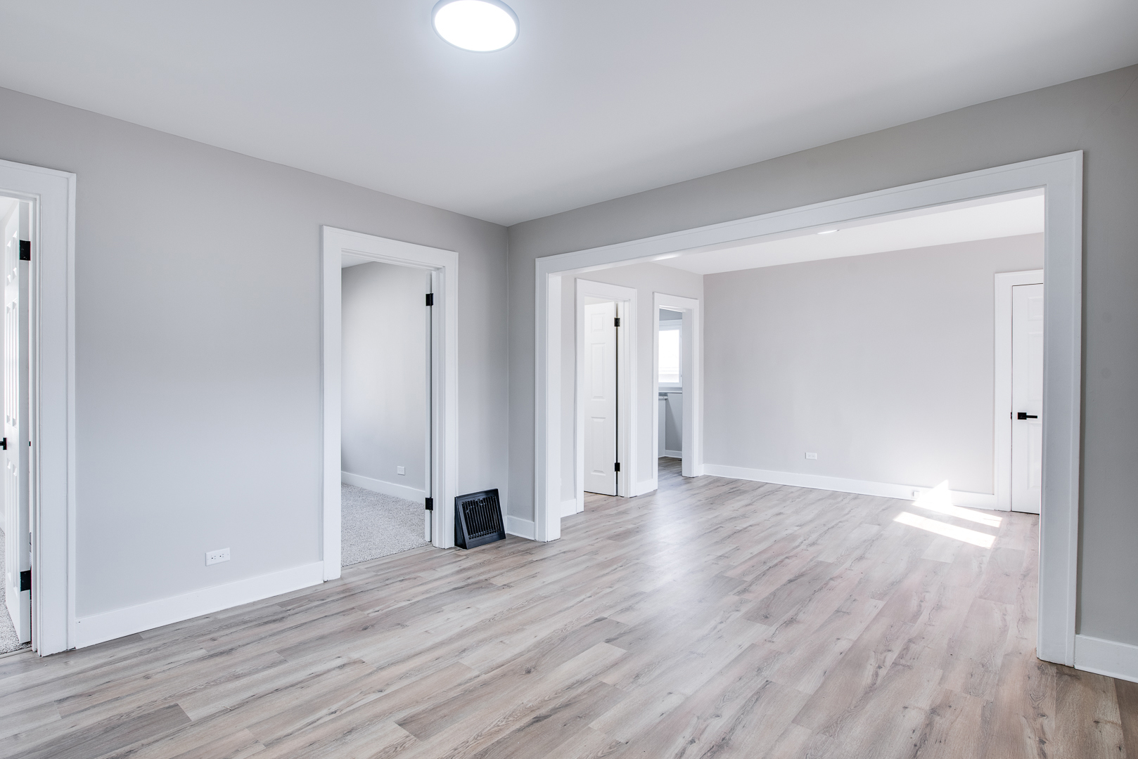 1520 N Prairie Avenue, Joliet, IL 60435