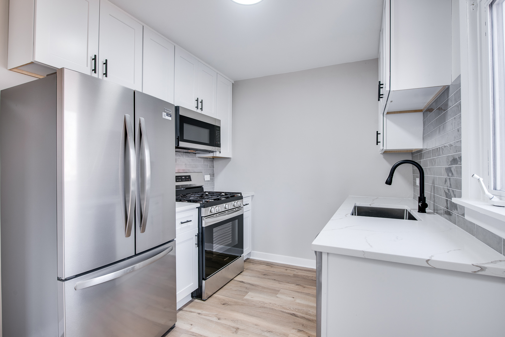 1520 N Prairie Avenue, Joliet, IL 60435