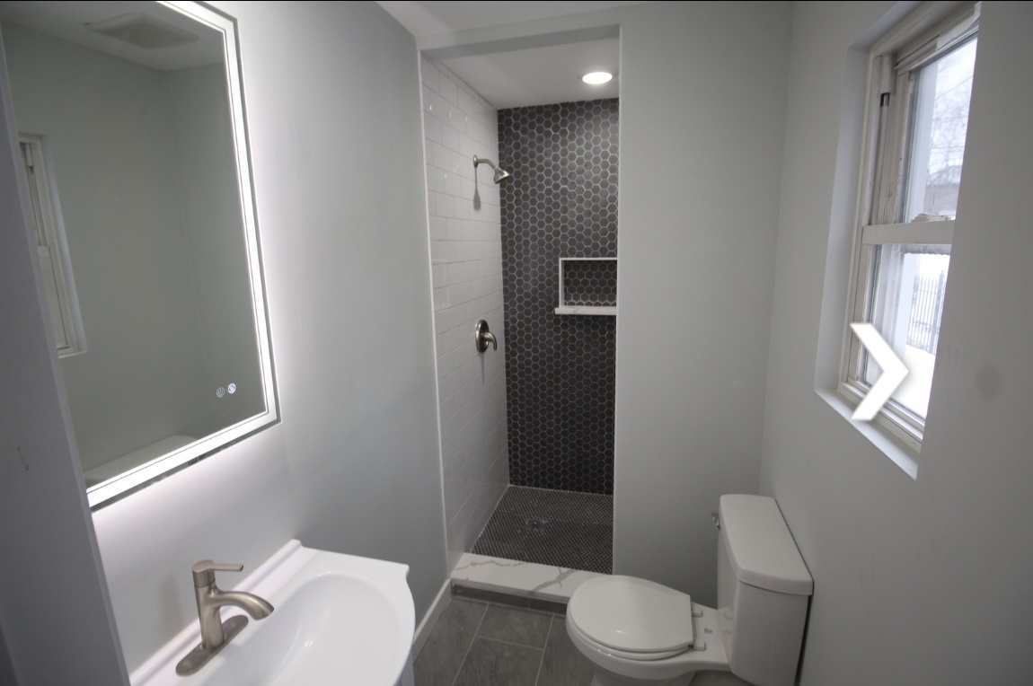 8051 S Yale Avenue, Chicago, IL 60620