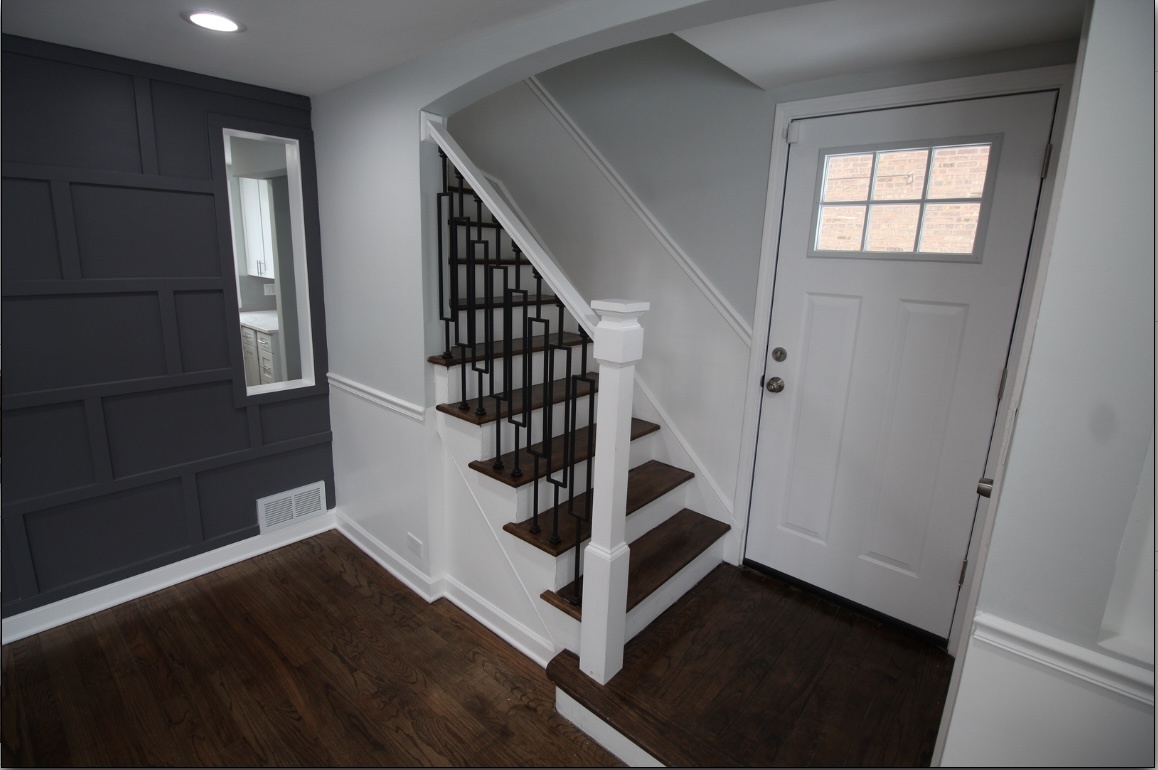 8051 S Yale Avenue, Chicago, IL 60620