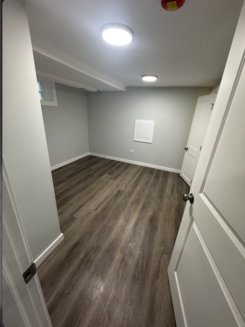 8051 S Yale Avenue, Chicago, IL 60620