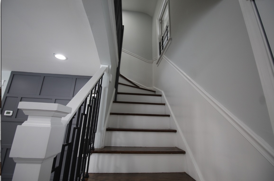 8051 S Yale Avenue, Chicago, IL 60620