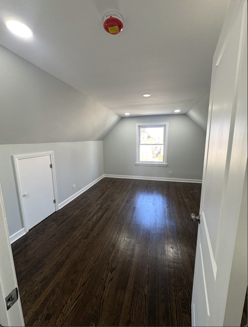 8051 S Yale Avenue, Chicago, IL 60620