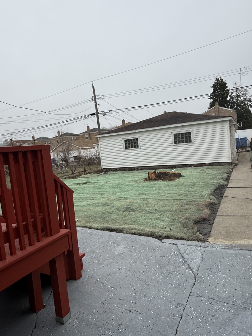 8051 S Yale Avenue, Chicago, IL 60620