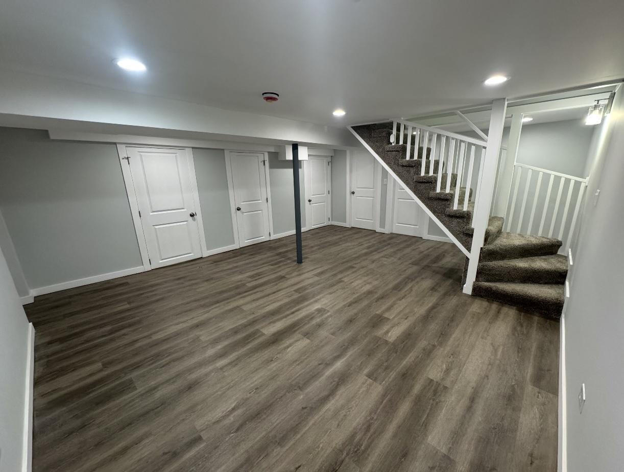 8051 S Yale Avenue, Chicago, IL 60620