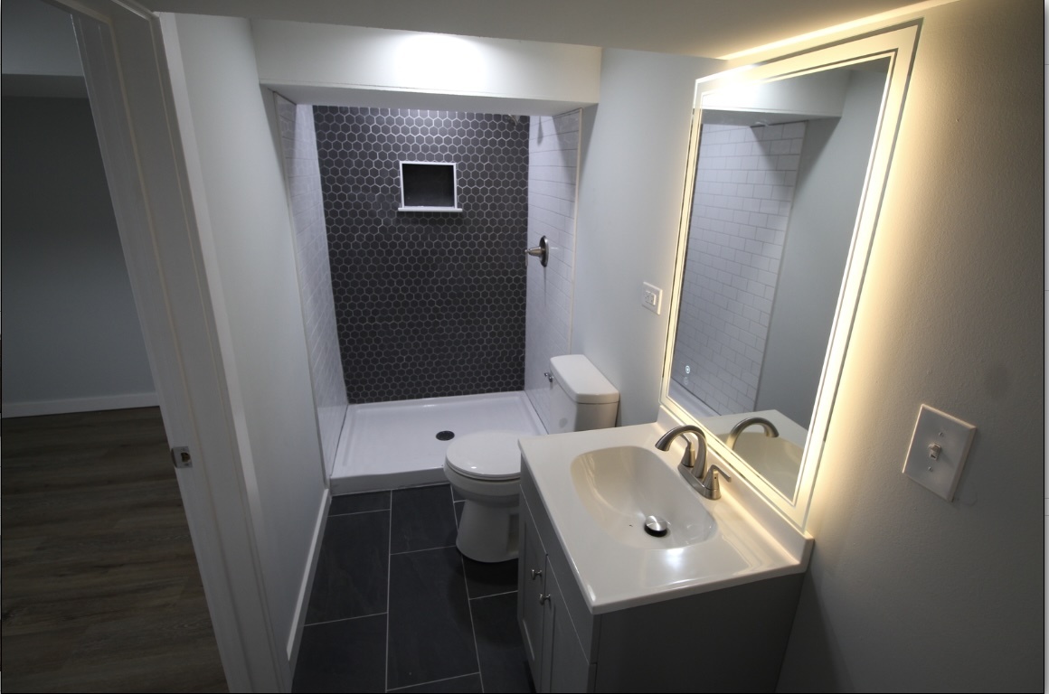 8051 S Yale Avenue, Chicago, IL 60620