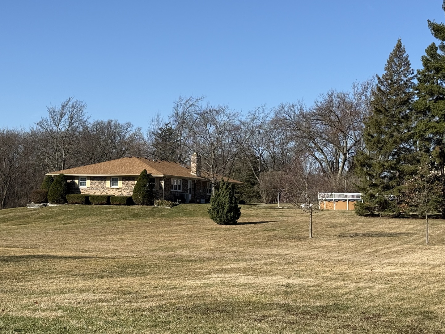 8206 W Woodvale Road, Frankfort, IL 60423