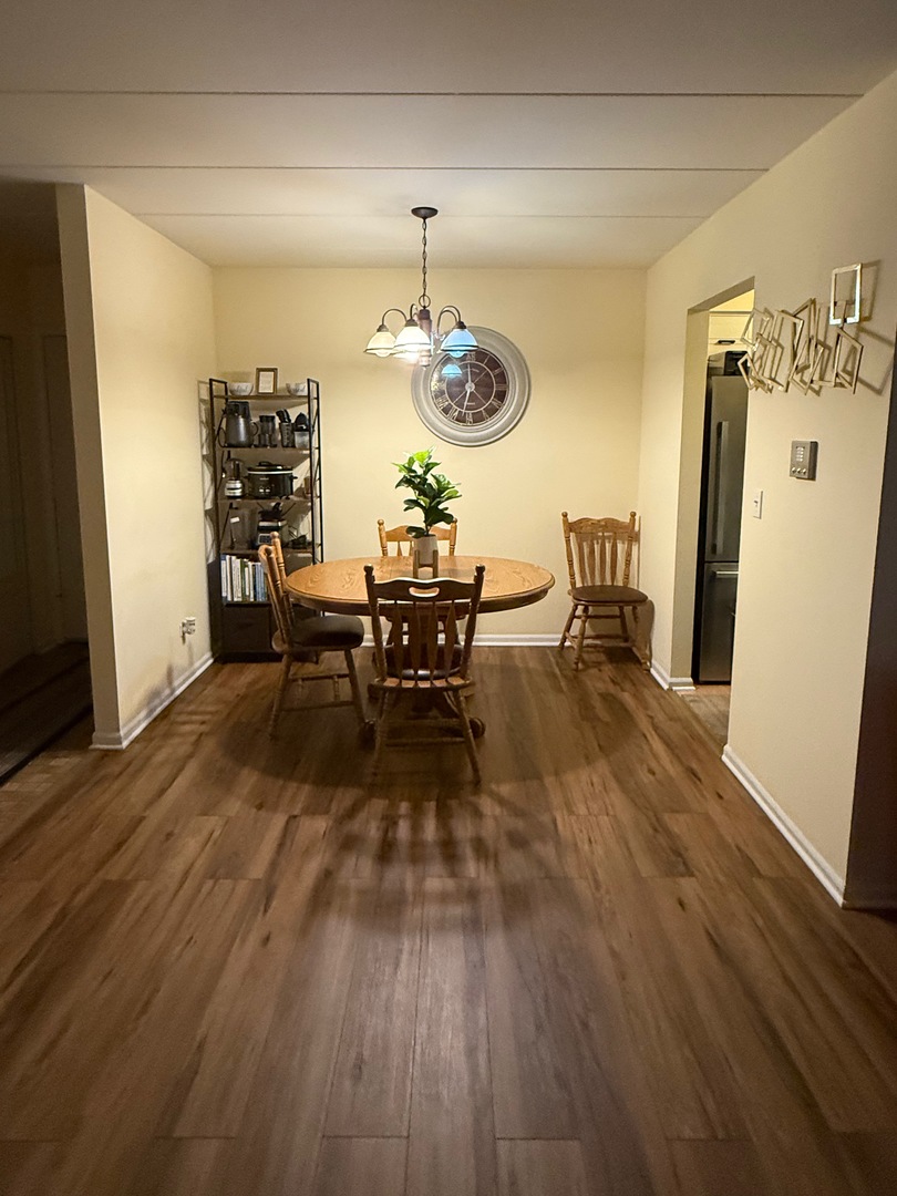 18135 Martin Avenue #2sw, Homewood, IL 60430