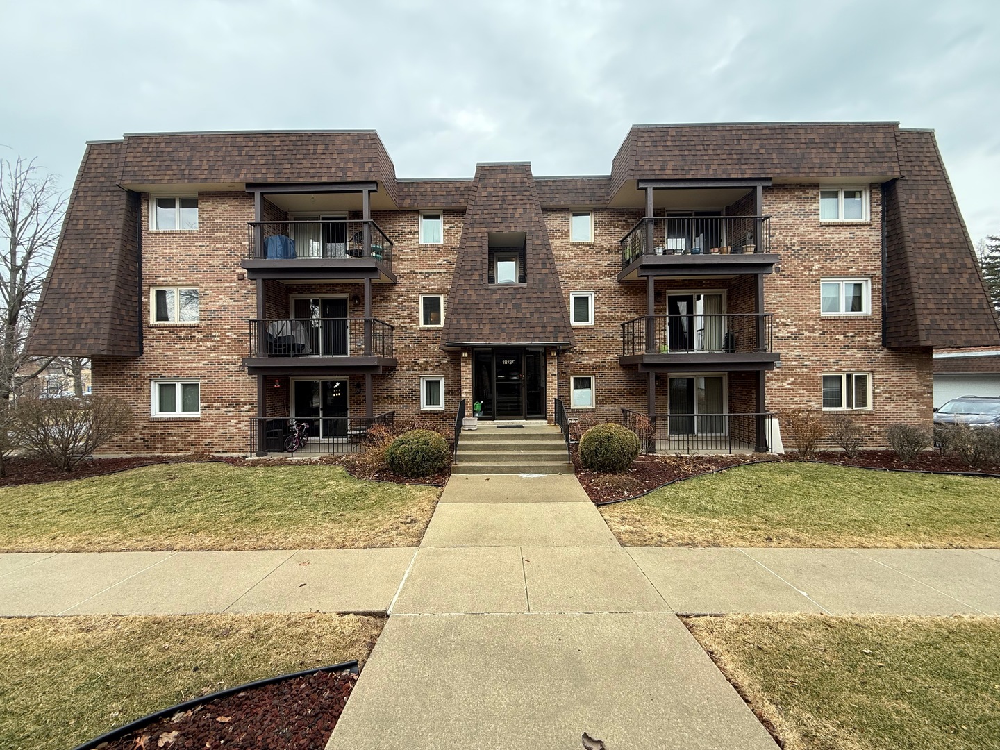 18135 Martin Avenue #2sw, Homewood, IL 60430