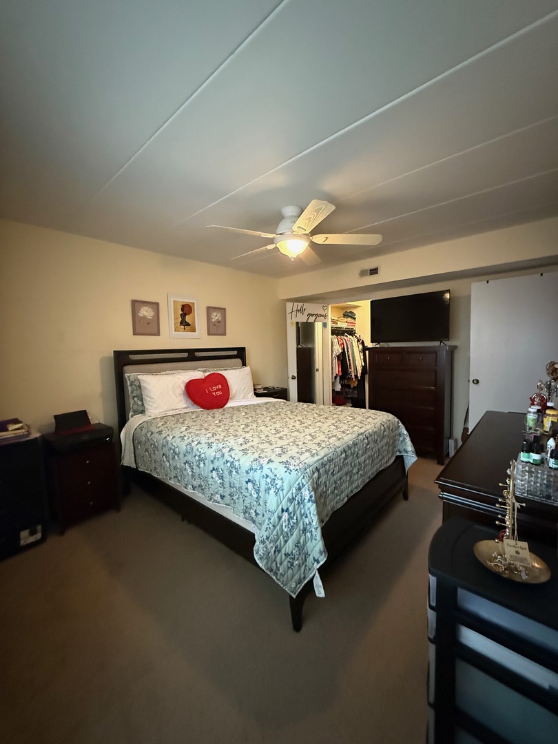 18135 Martin Avenue #2sw, Homewood, IL 60430