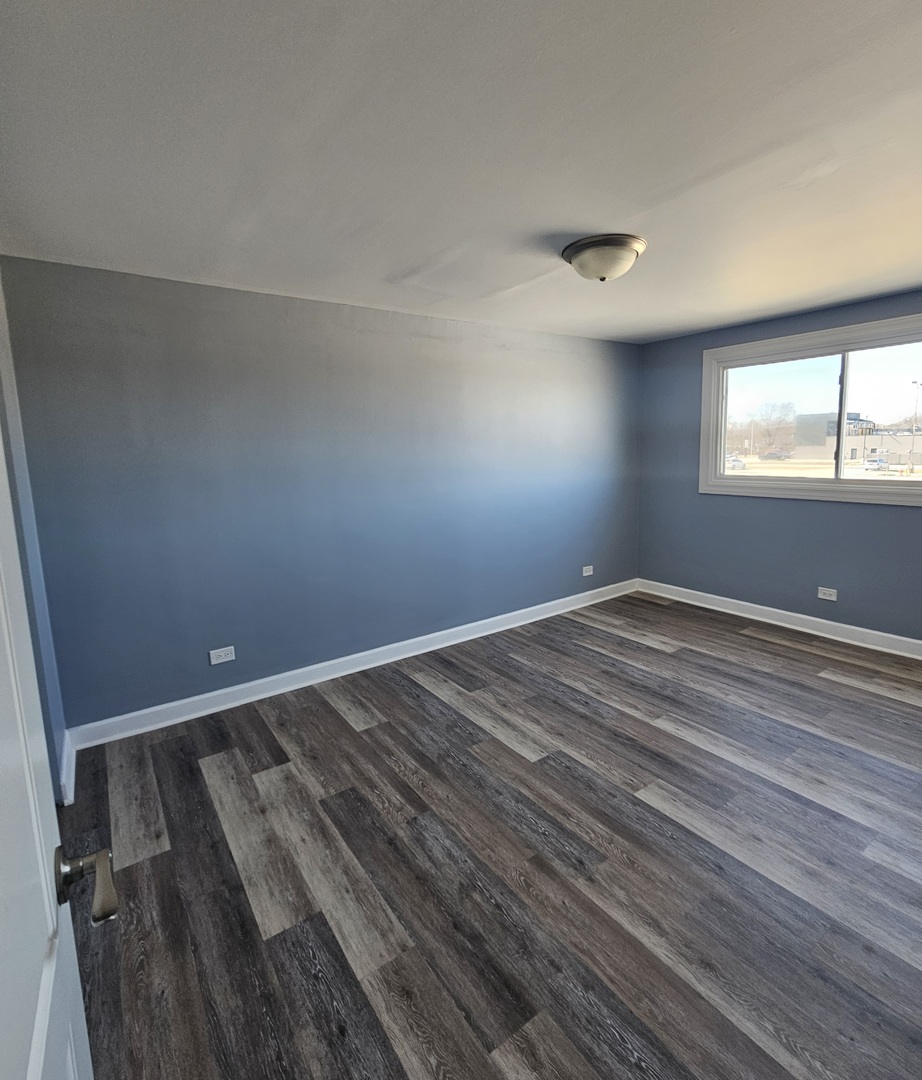 520 N Roberts Drive #2C, Glenwood, IL 60425