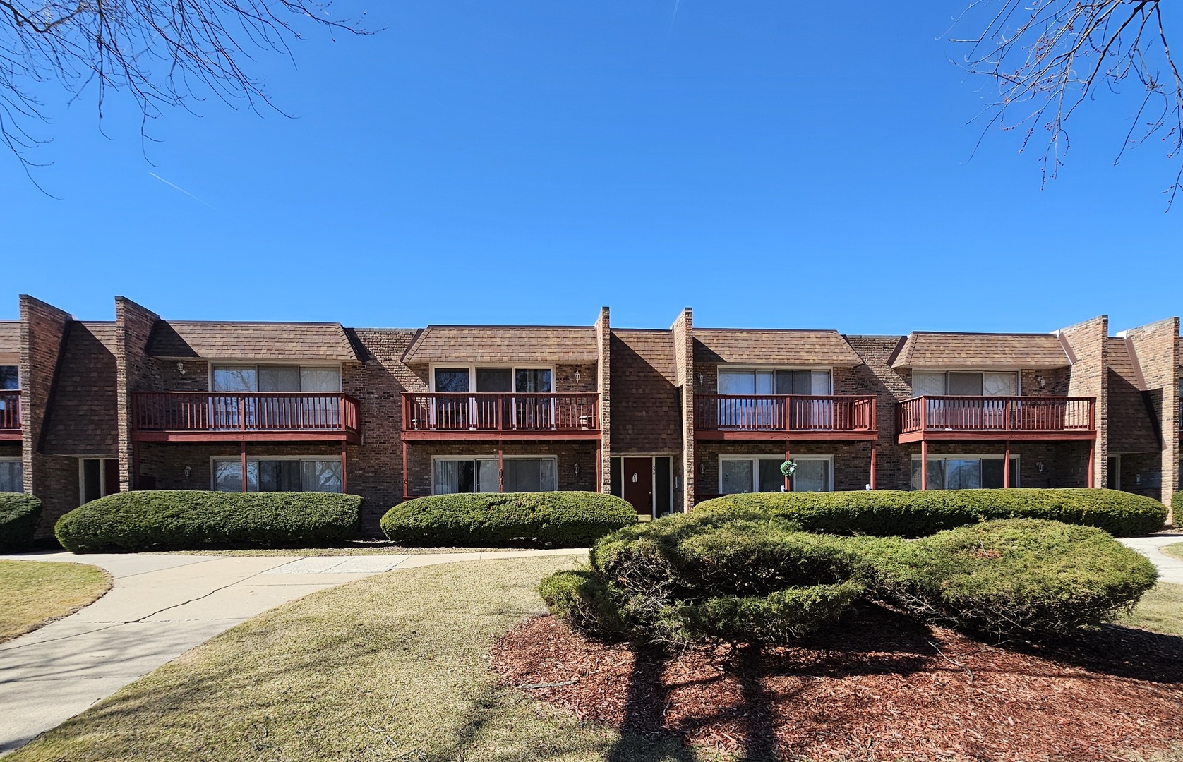 520 N Roberts Drive #2C, Glenwood, IL 60425