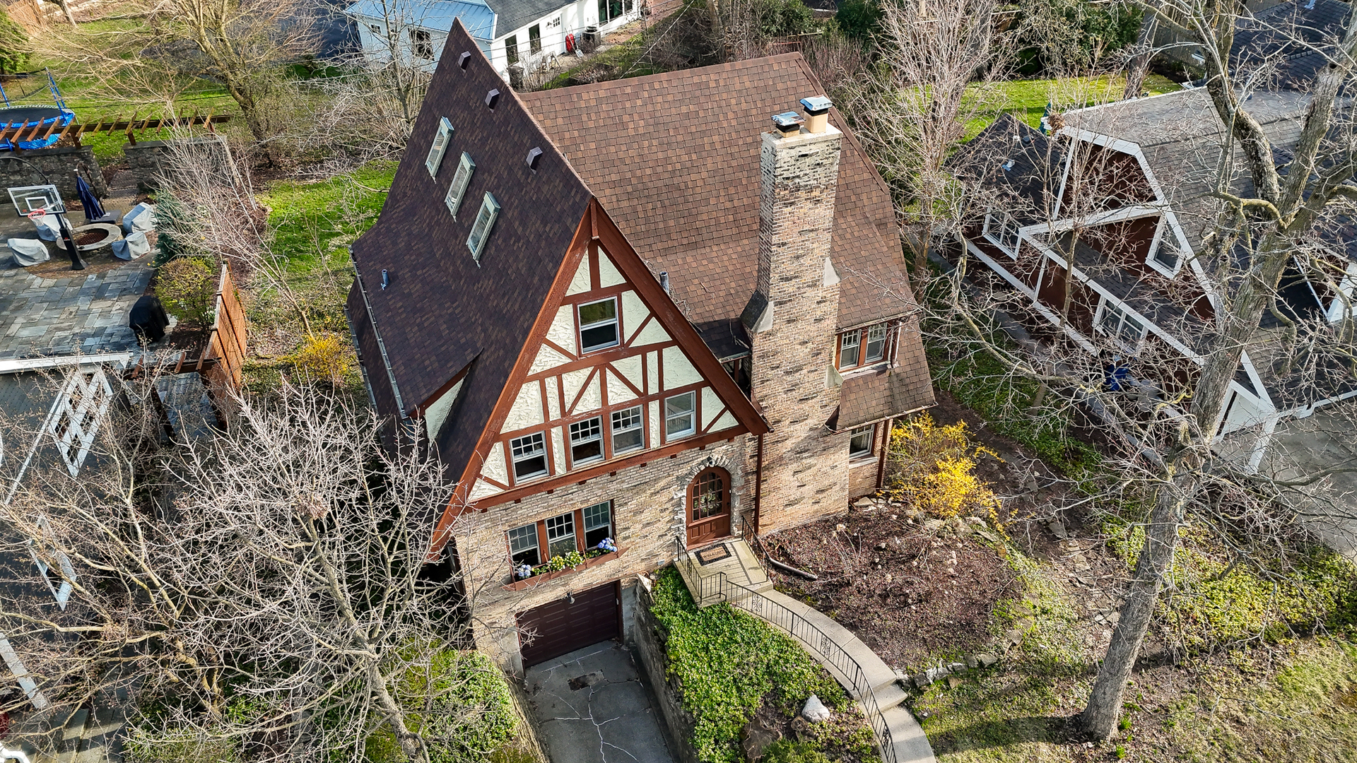 1243 Hawthorne Lane, Downers Grove, IL 60515