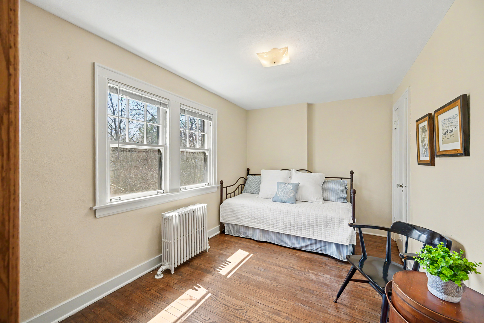 1243 Hawthorne Lane, Downers Grove, IL 60515