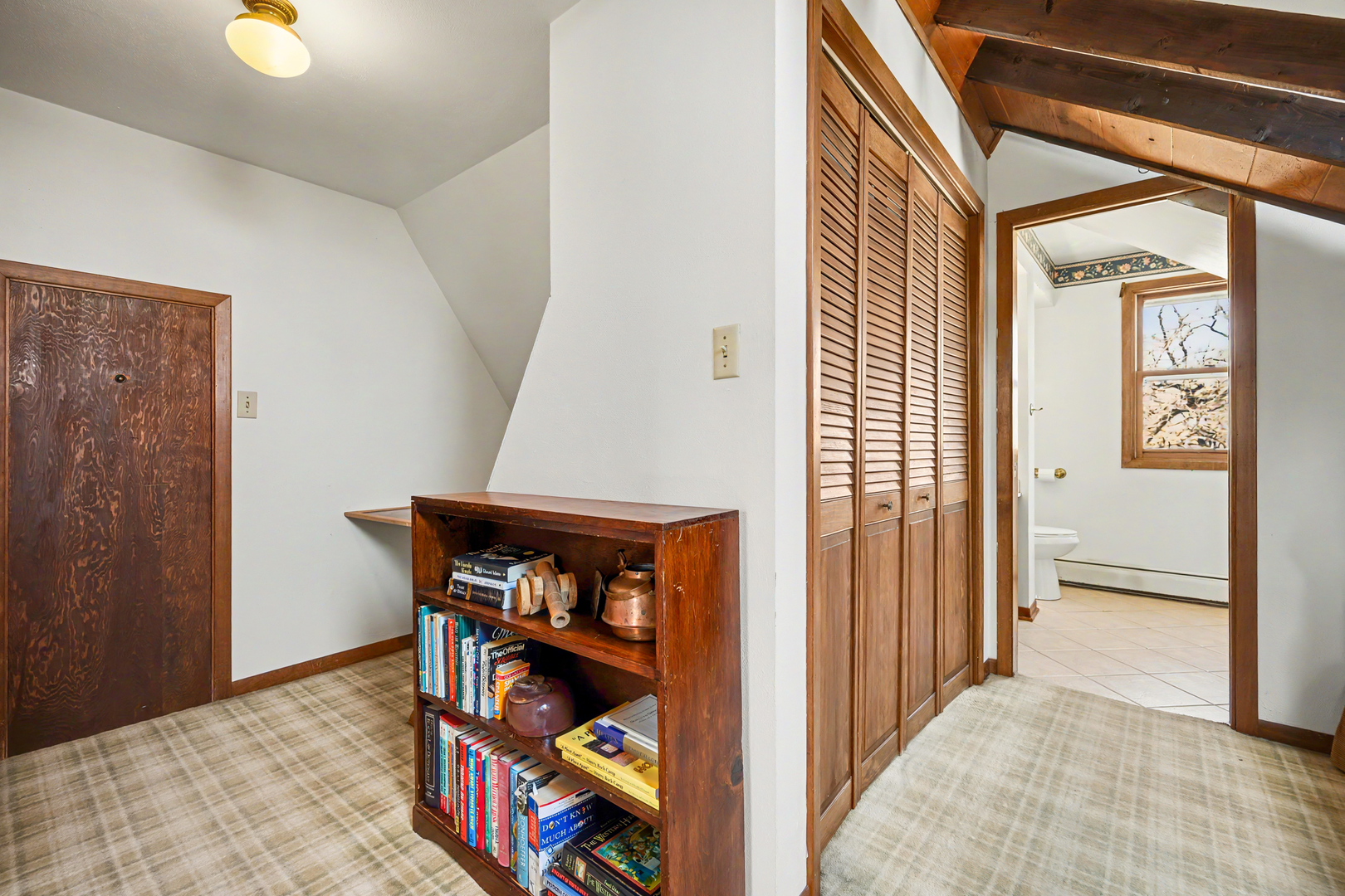 1243 Hawthorne Lane, Downers Grove, IL 60515