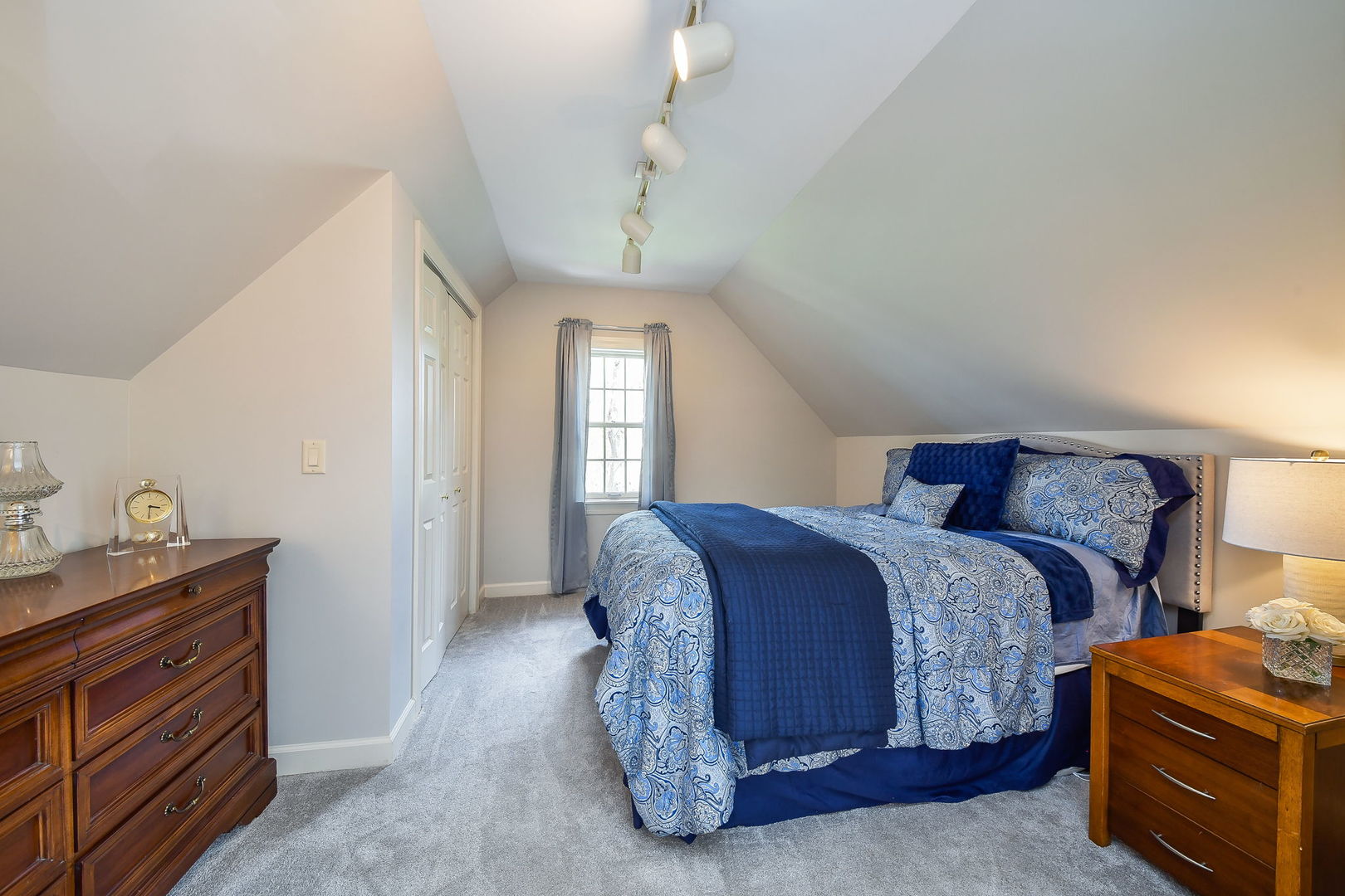 0N030 N Mill Creek Drive, Geneva, IL 60134