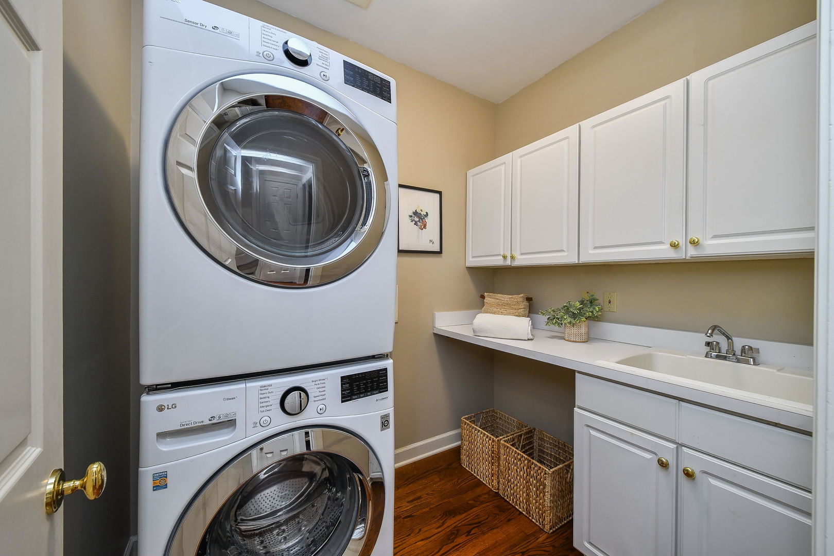 0N030 N Mill Creek Drive, Geneva, IL 60134