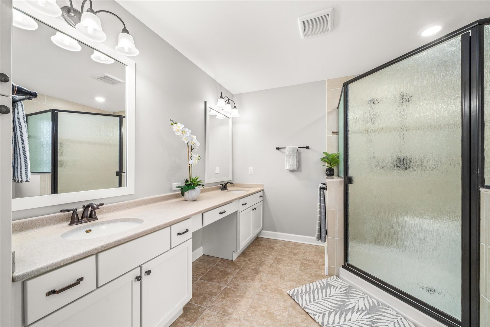 1262 Deerpath Drive, Yorkville, IL 60560