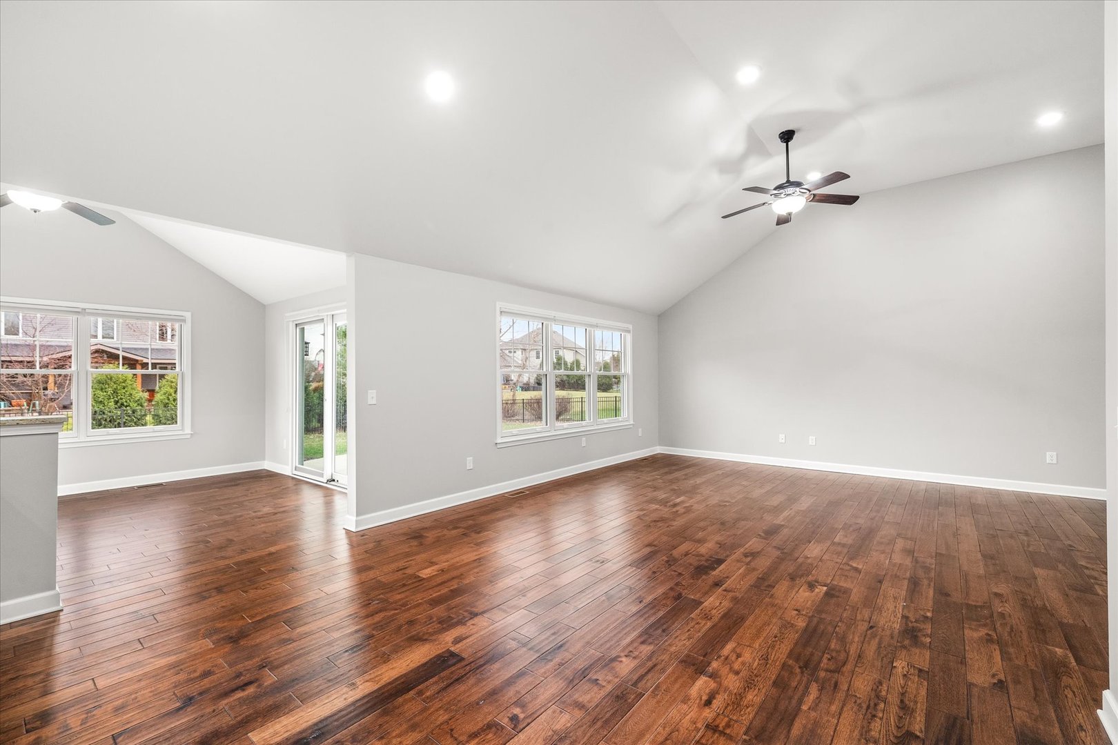 1262 Deerpath Drive, Yorkville, IL 60560