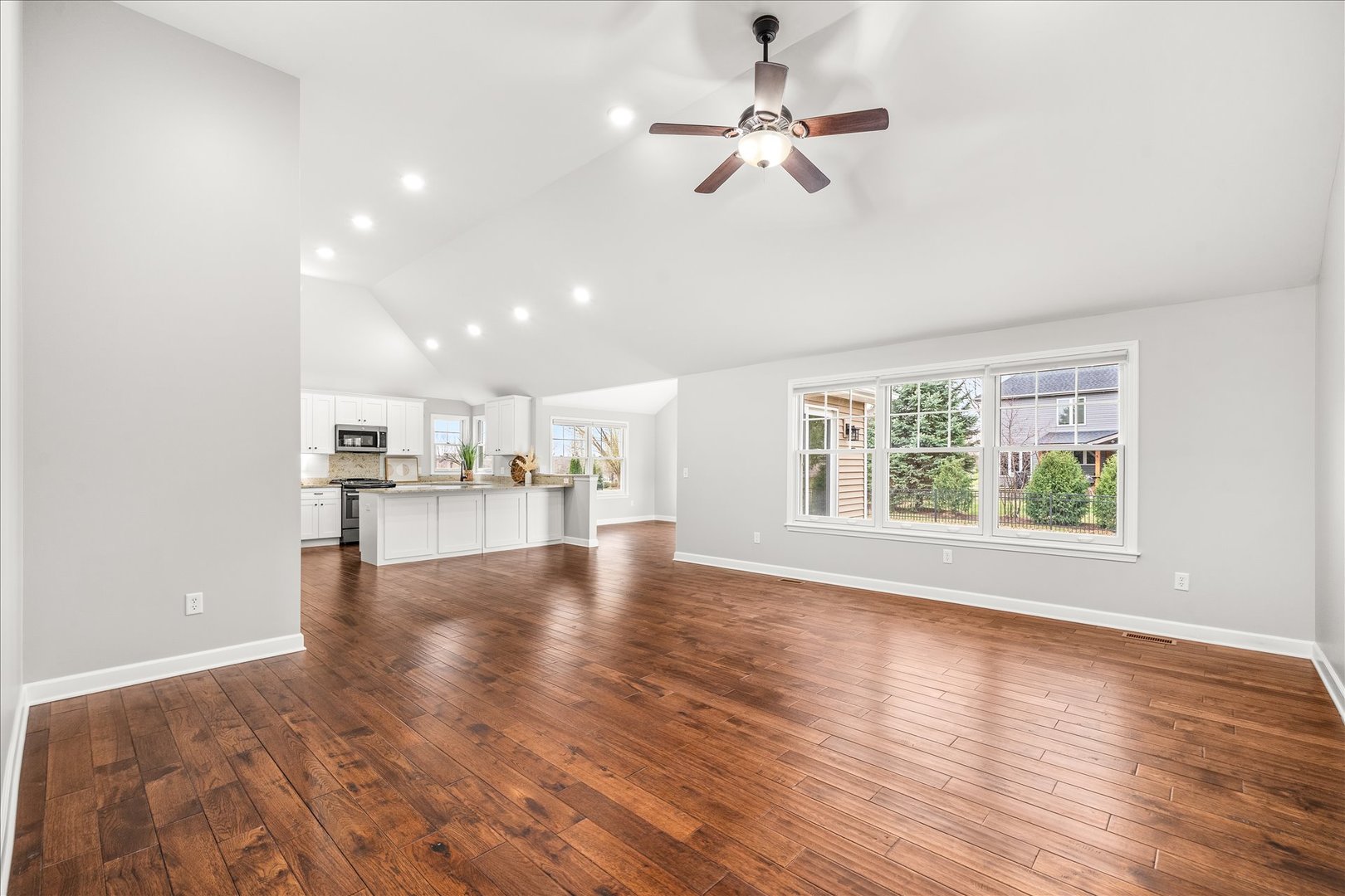 1262 Deerpath Drive, Yorkville, IL 60560