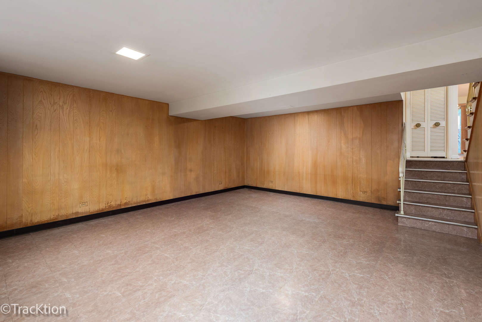 246 Vista Court, Wilmette, IL 60091