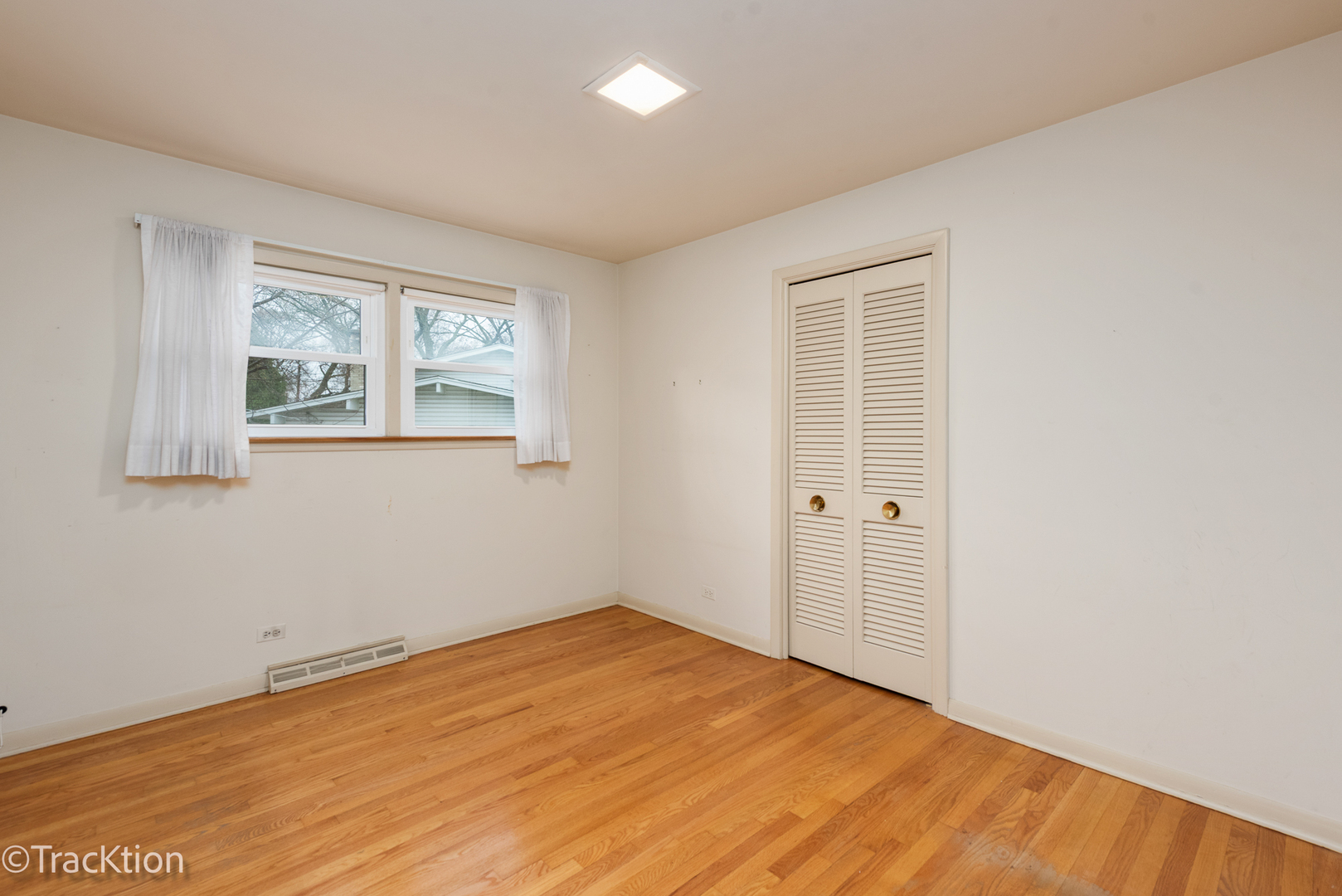 246 Vista Court, Wilmette, IL 60091