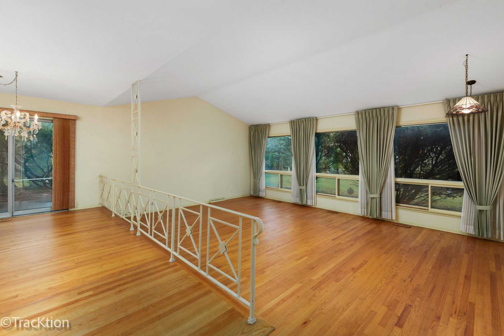 246 Vista Court, Wilmette, IL 60091