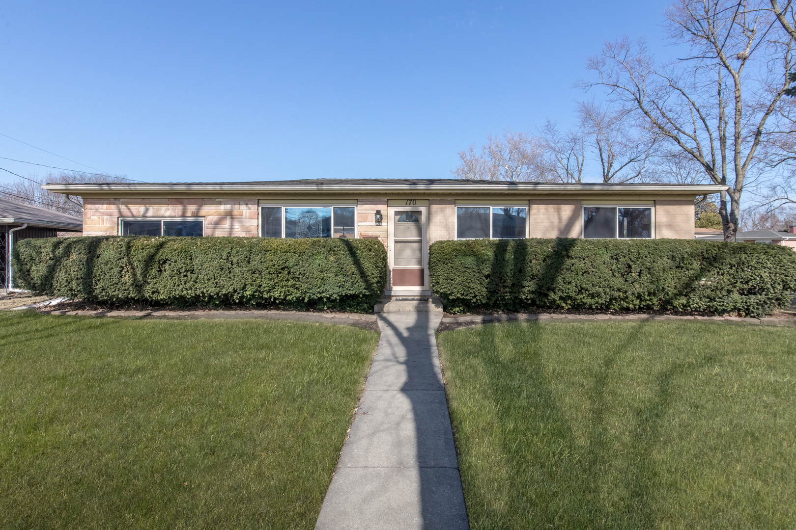 170 Westmere Road, Des Plaines, IL 60016