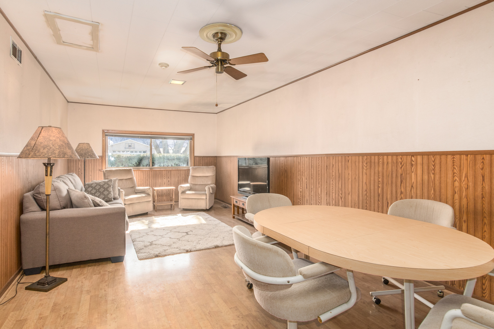 170 Westmere Road, Des Plaines, IL 60016