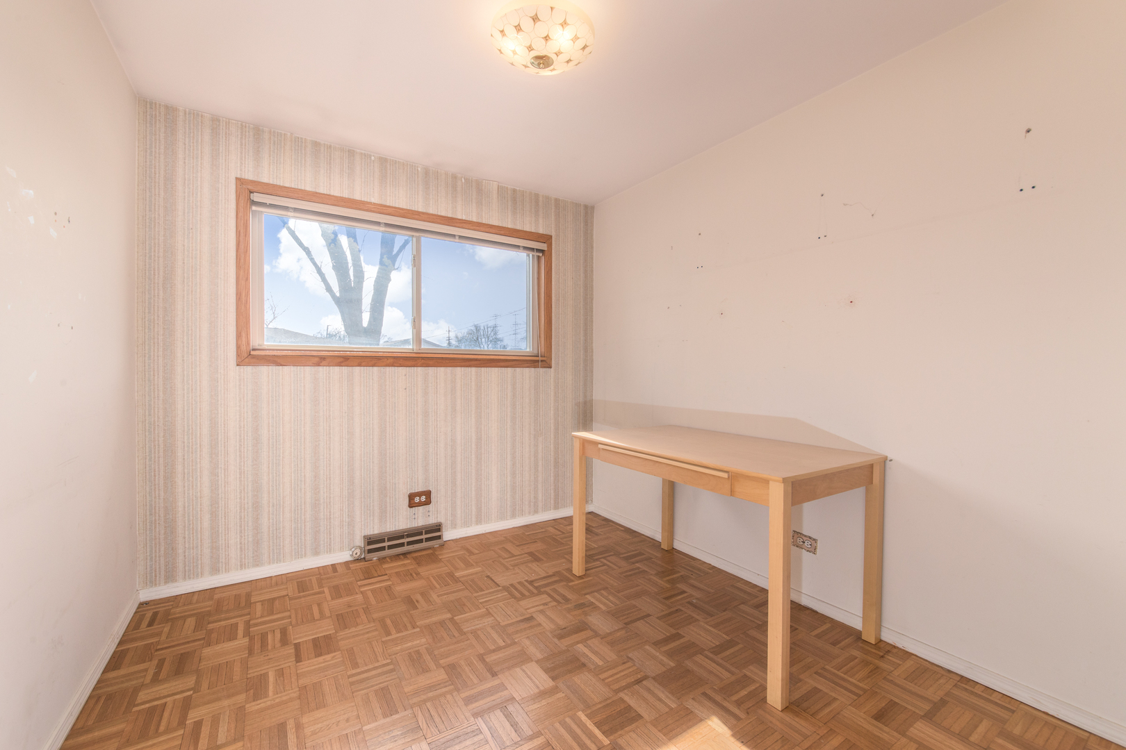 170 Westmere Road, Des Plaines, IL 60016