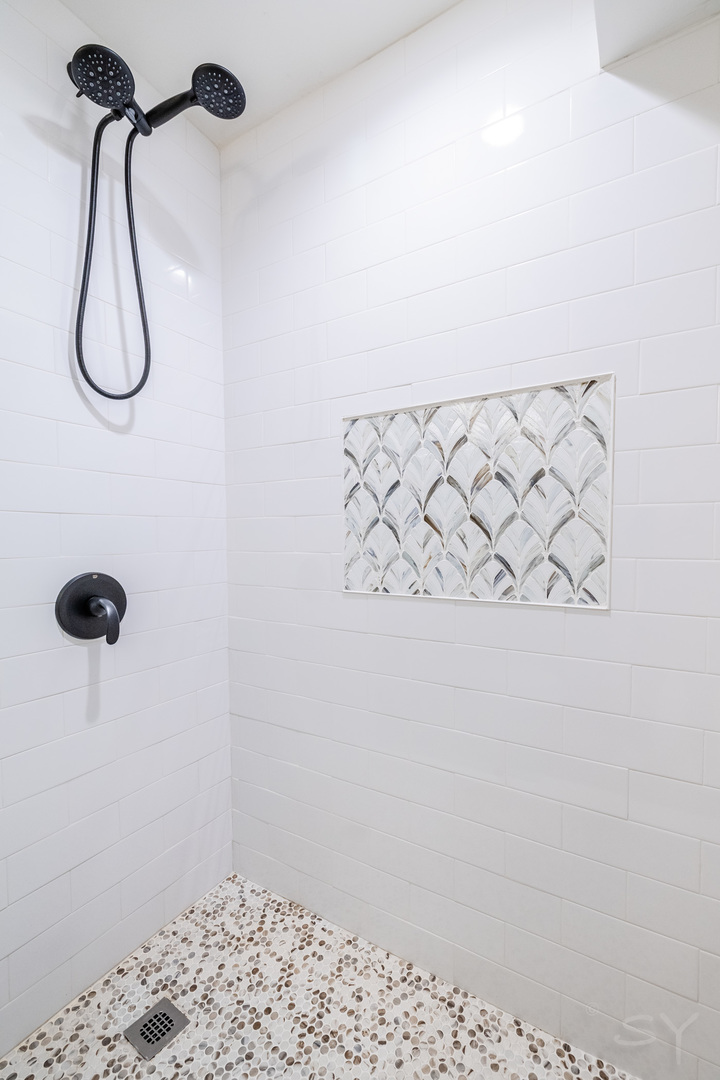 2701 Noyes Street, Evanston, IL 60201