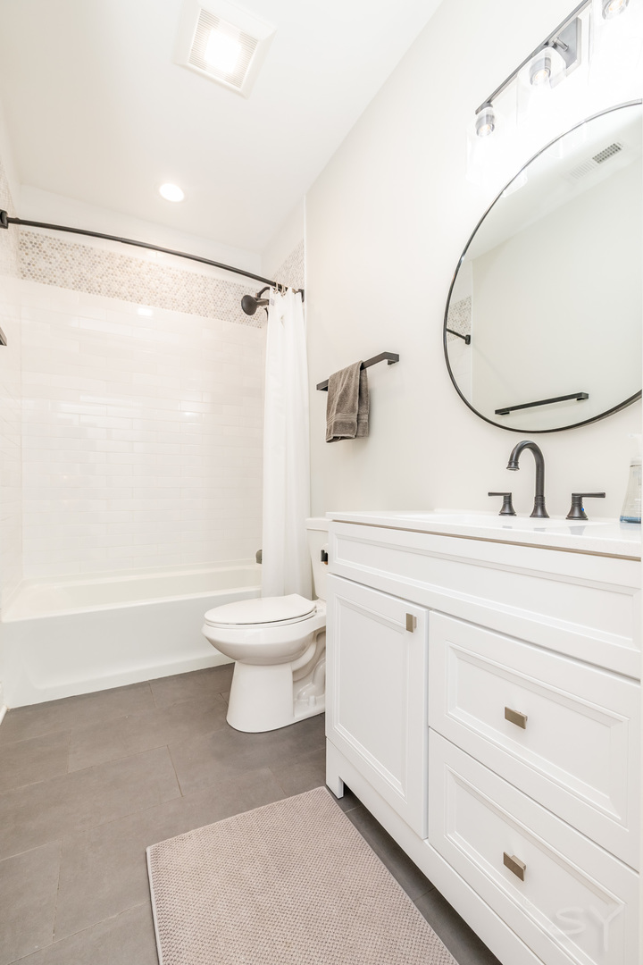 2701 Noyes Street, Evanston, IL 60201