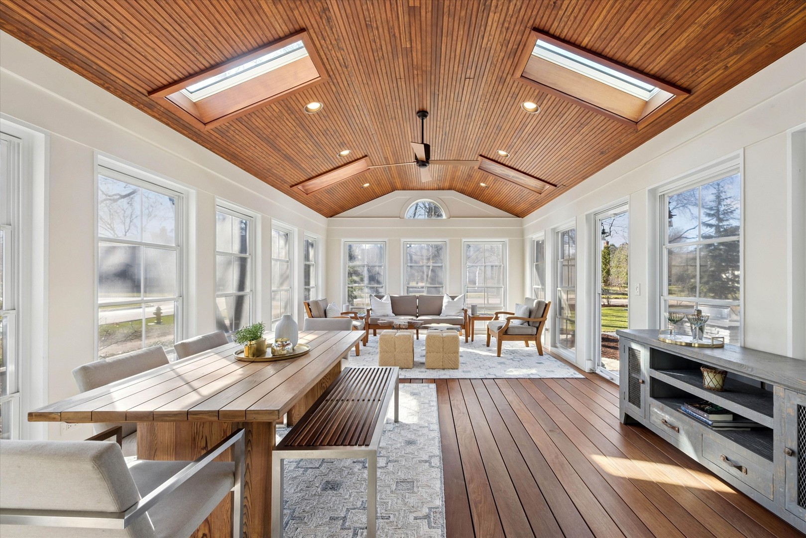 606 W Franklin Street, Wheaton, IL 60187