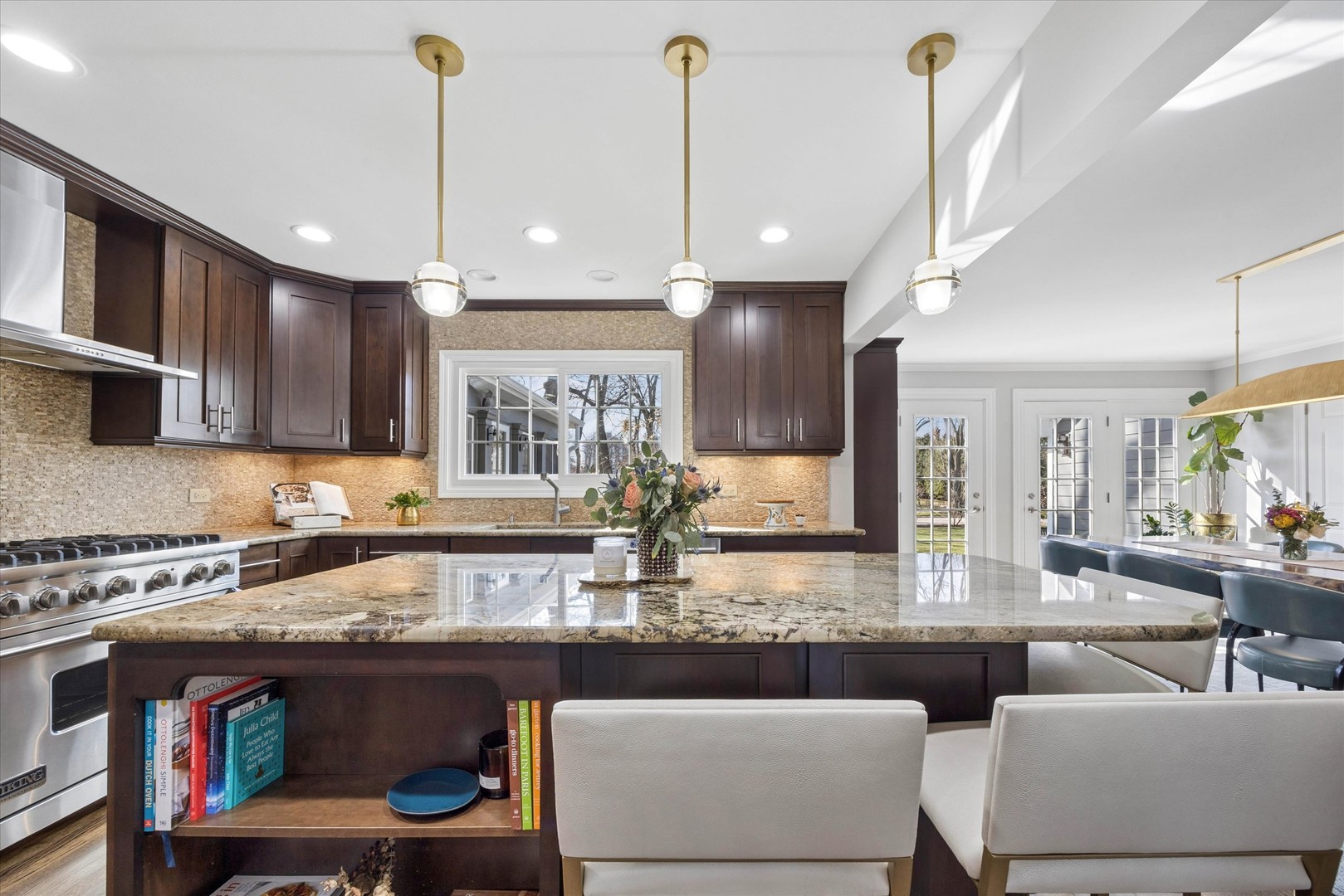 606 W Franklin Street, Wheaton, IL 60187