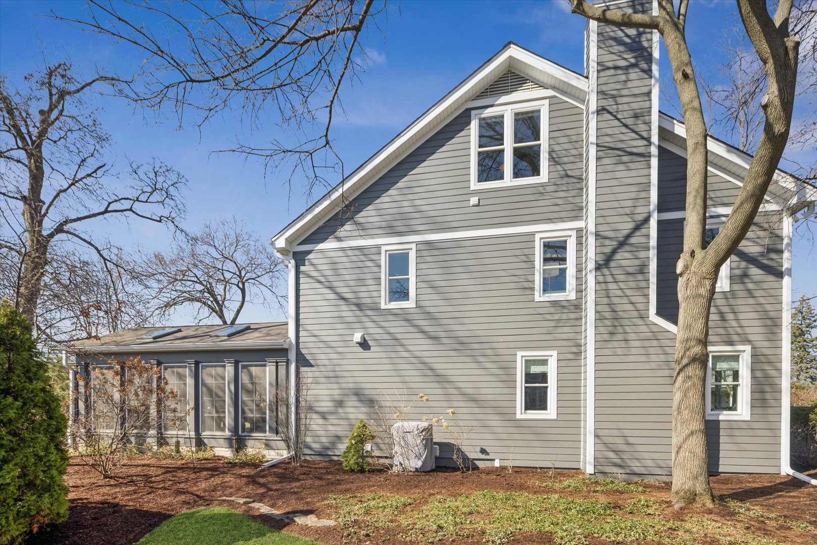 606 W Franklin Street, Wheaton, IL 60187