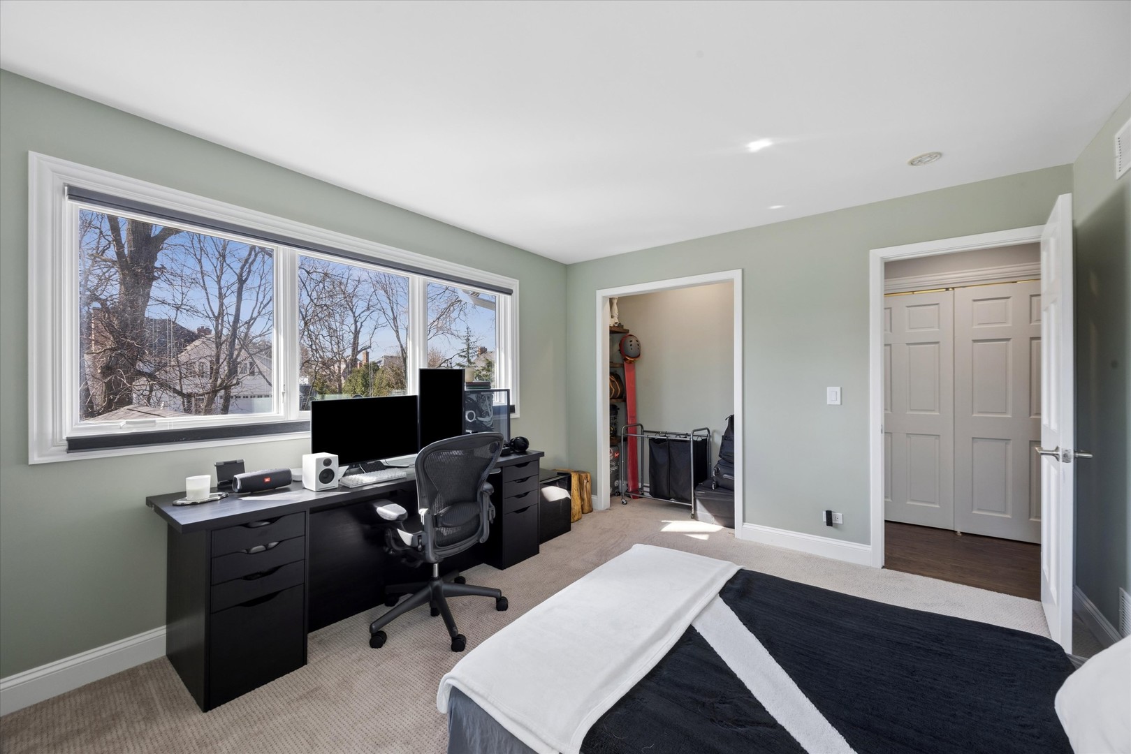 606 W Franklin Street, Wheaton, IL 60187