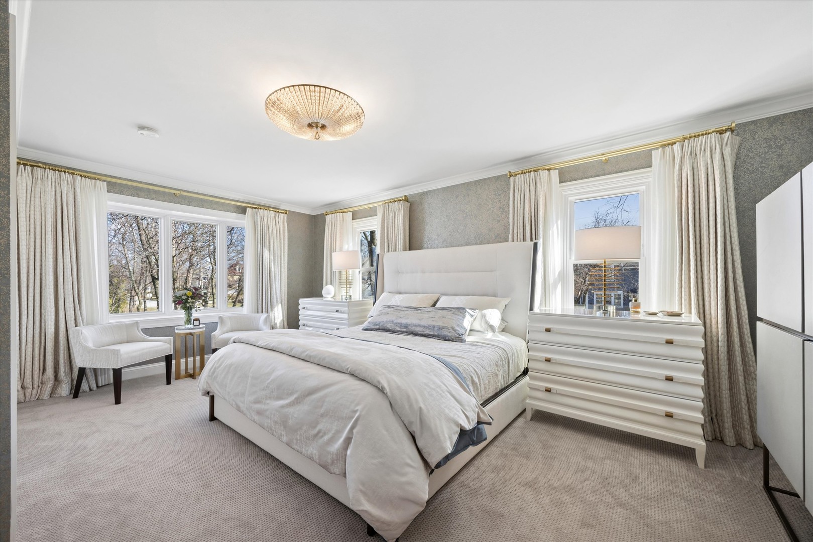 606 W Franklin Street, Wheaton, IL 60187