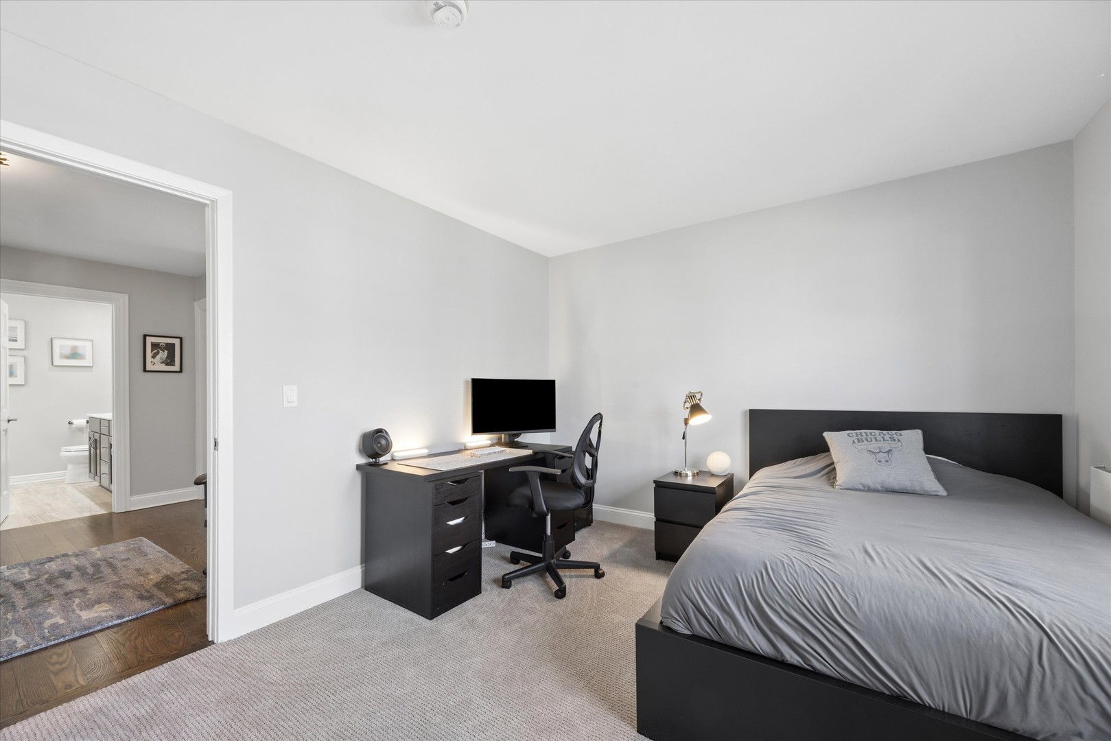 606 W Franklin Street, Wheaton, IL 60187