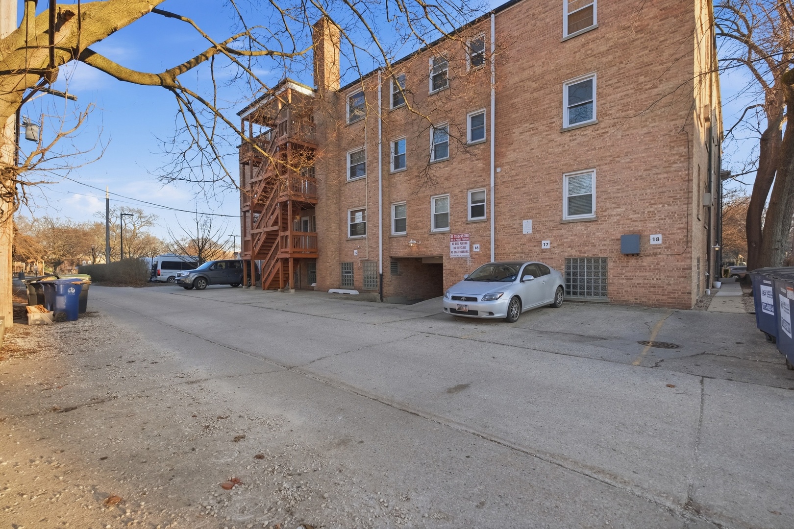 2201 Central Street #3N, Evanston, IL 60201
