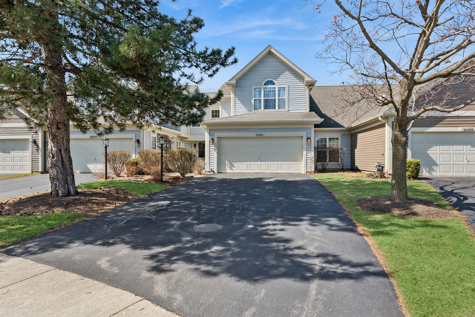 36106 N Springbrook Lane, Gurnee, IL 60031