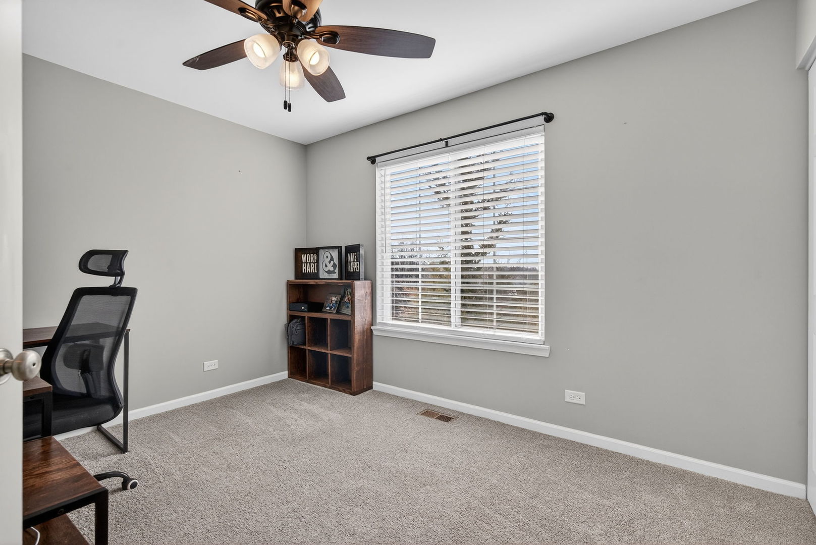 622 Gallant Drive, Minooka, IL 60447