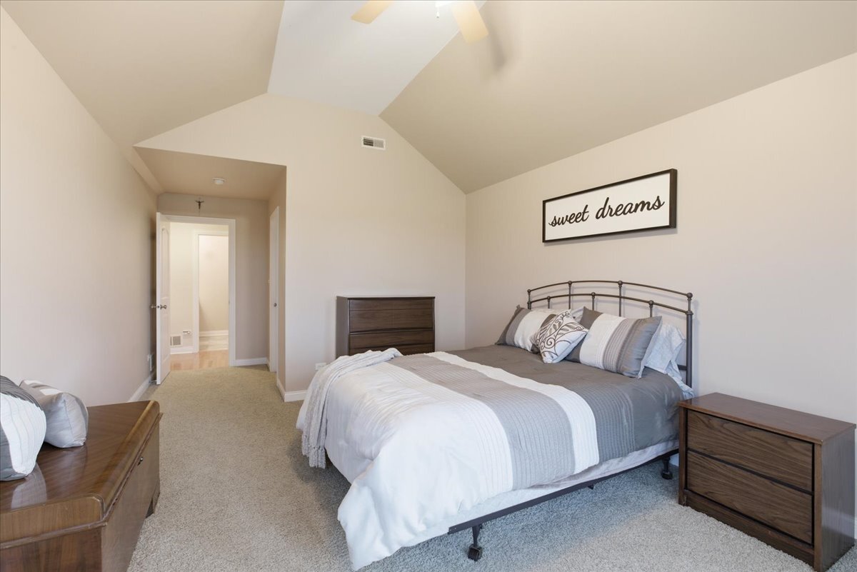 13106 Fox Hill Court, Lemont, IL 60439