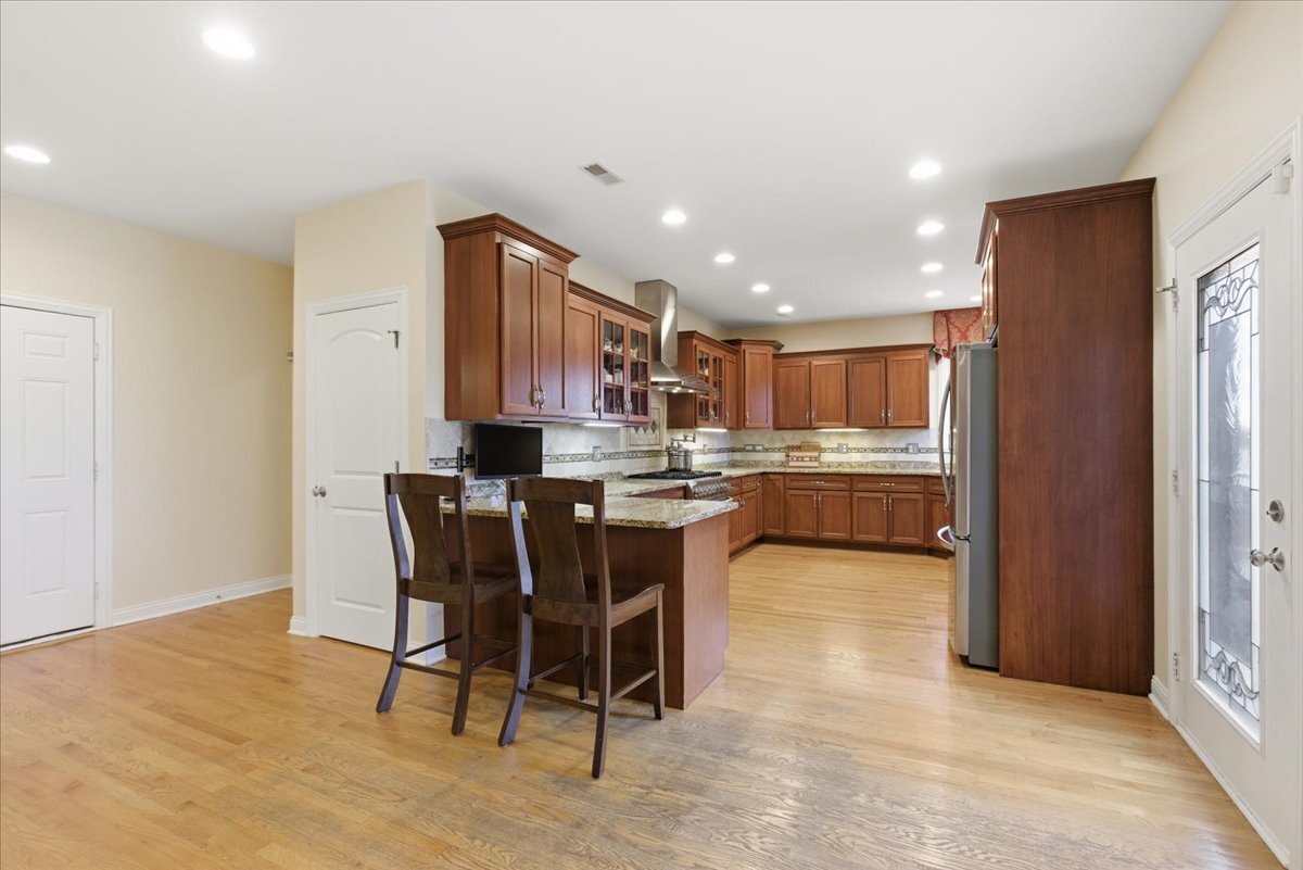 13106 Fox Hill Court, Lemont, IL 60439