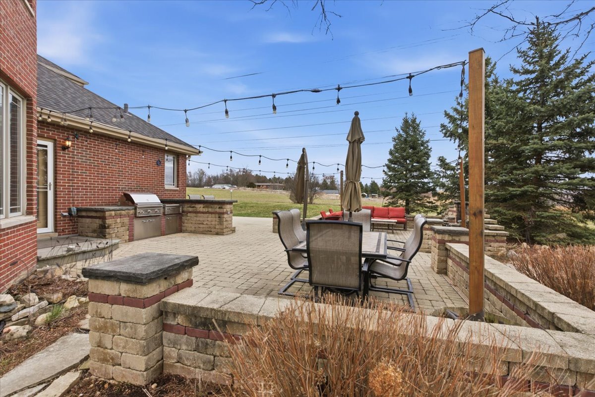 13106 Fox Hill Court, Lemont, IL 60439