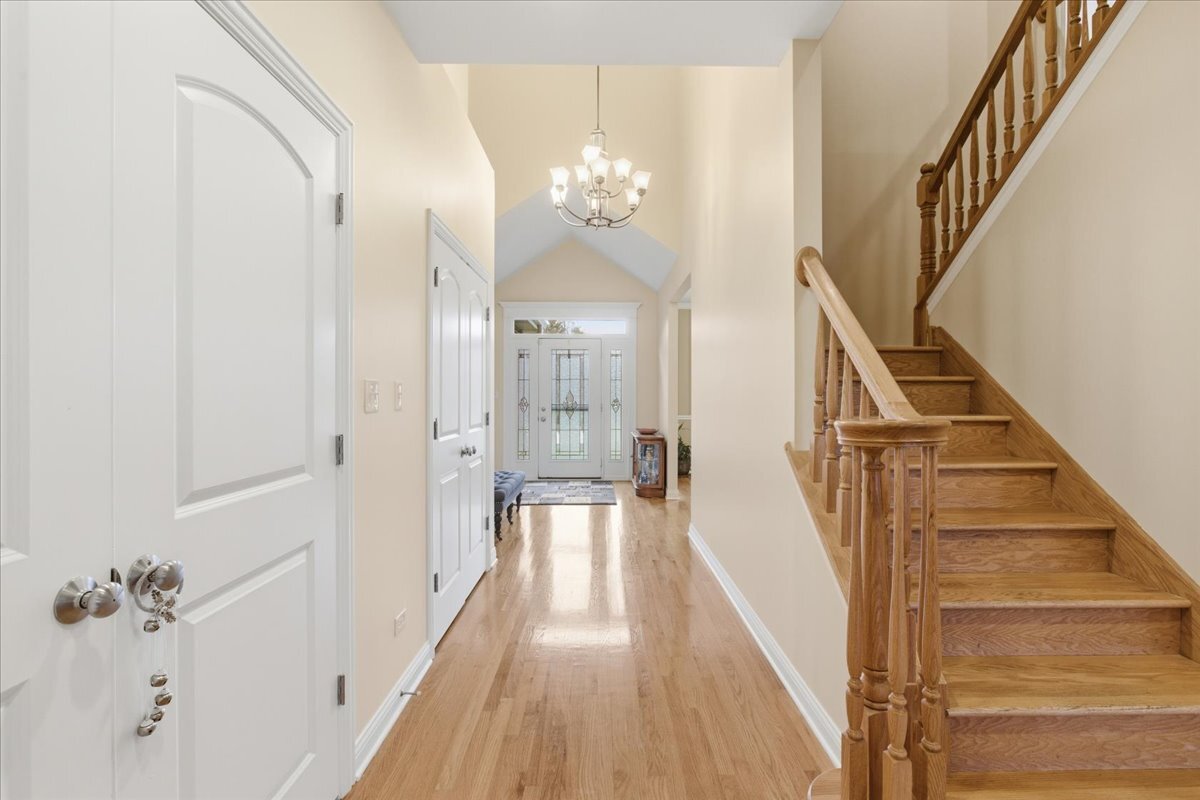 13106 Fox Hill Court, Lemont, IL 60439