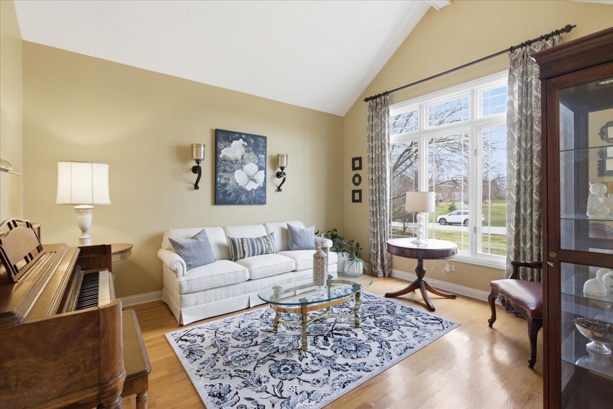 13106 Fox Hill Court, Lemont, IL 60439