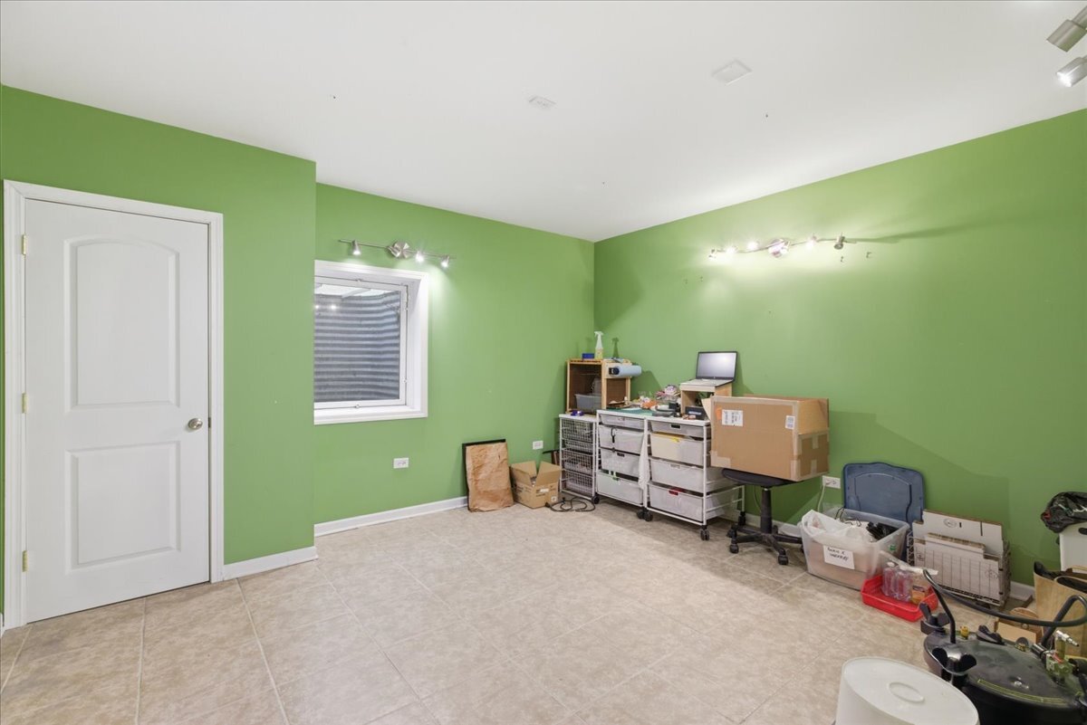 13106 Fox Hill Court, Lemont, IL 60439