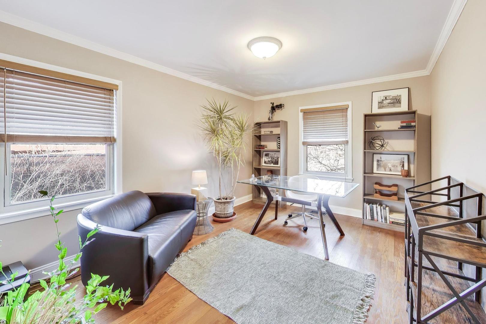 9761 Elm Terrace, Des Plaines, IL 60016